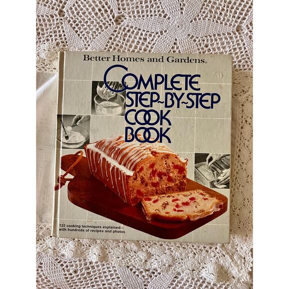 1978 Better Homes and Gardens Complete Step-by-Step Cookbook - Picture 1 of 6